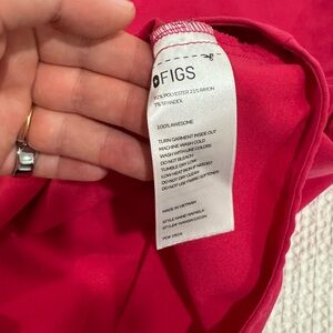 Figs rafaela ultra rose medium